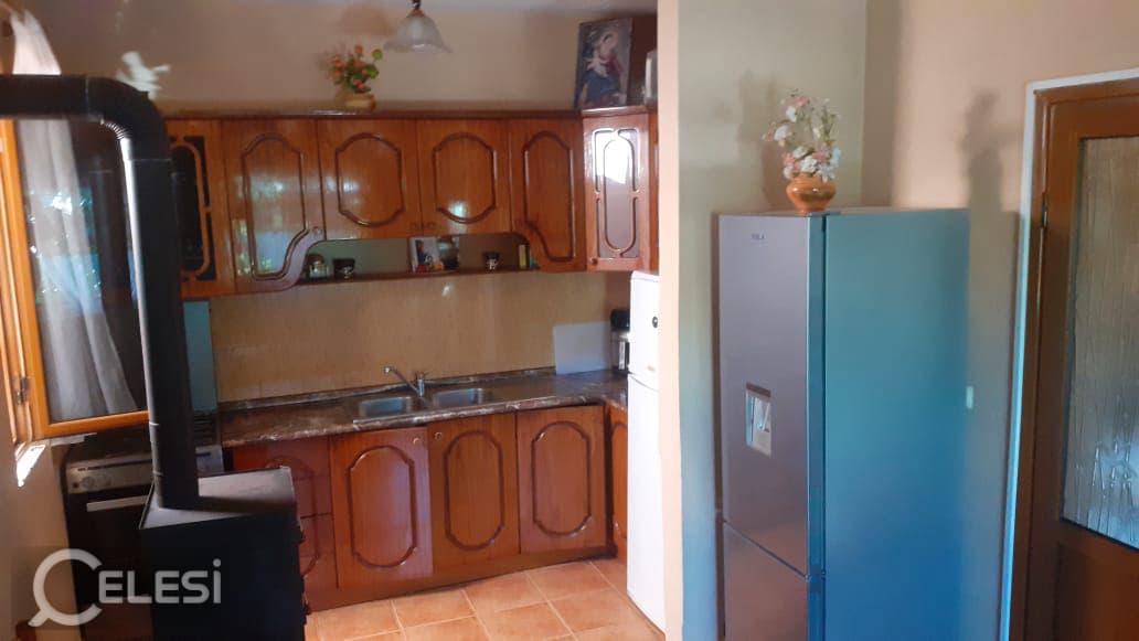 Vilë në shitje, Shetitorja e Stadiumit — foto 6