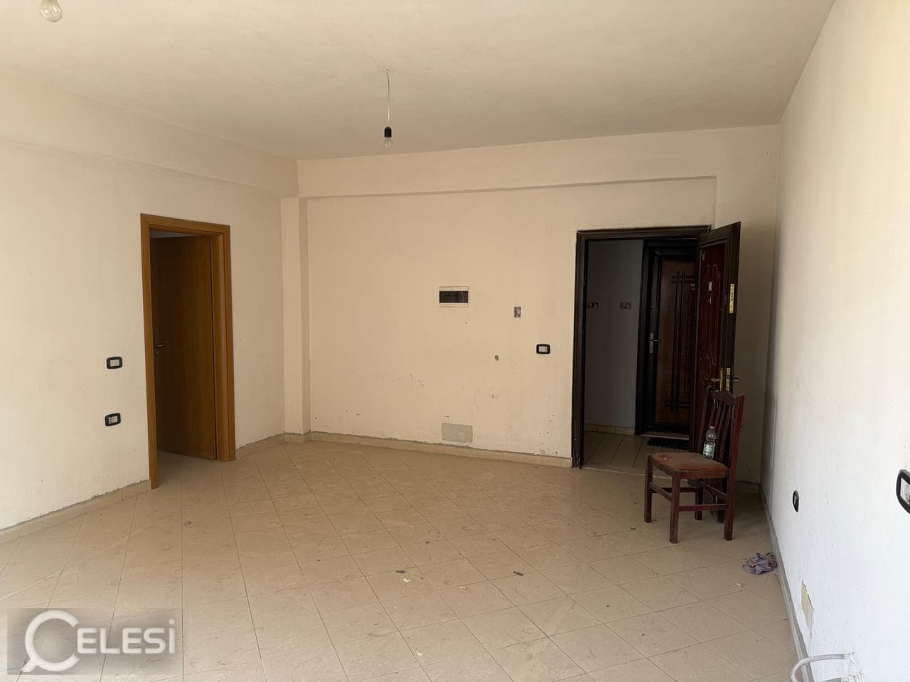 Apartament 1+1 në shitje, PERBALLE SHKOLLES SE MUZIKES — foto 2