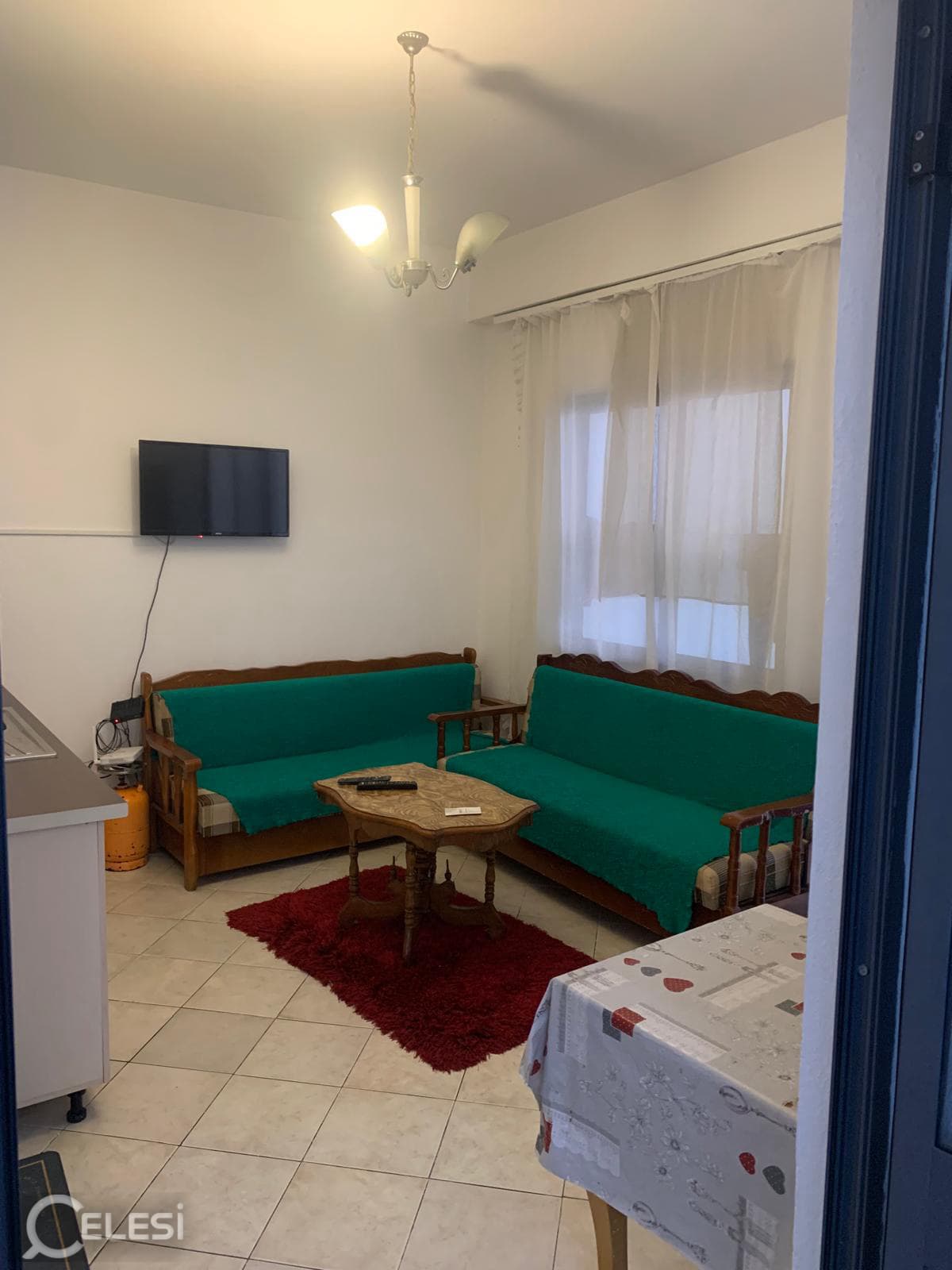 Vilë me qira, Shkoze — foto 5