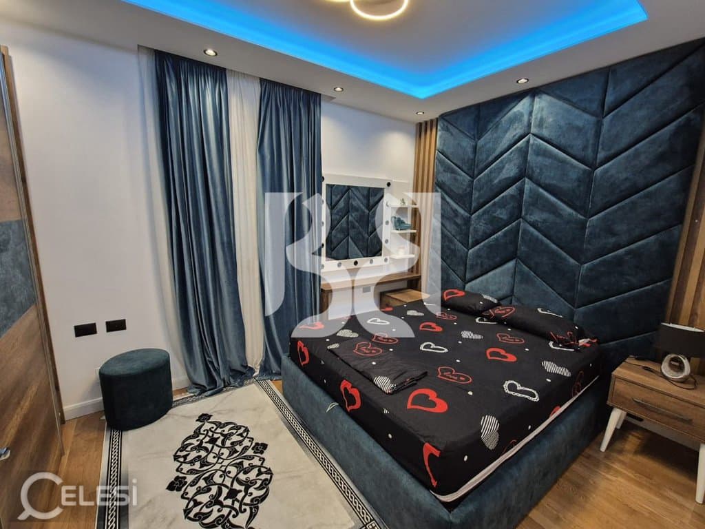 Apartament me qira, Ngjitur me pedonalen — foto 5