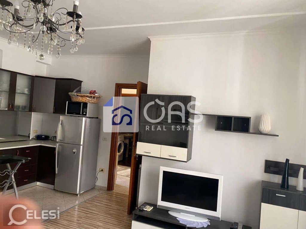 Apartament me qira, Liqeni i Thate, perballe hotel Radisson — foto 2