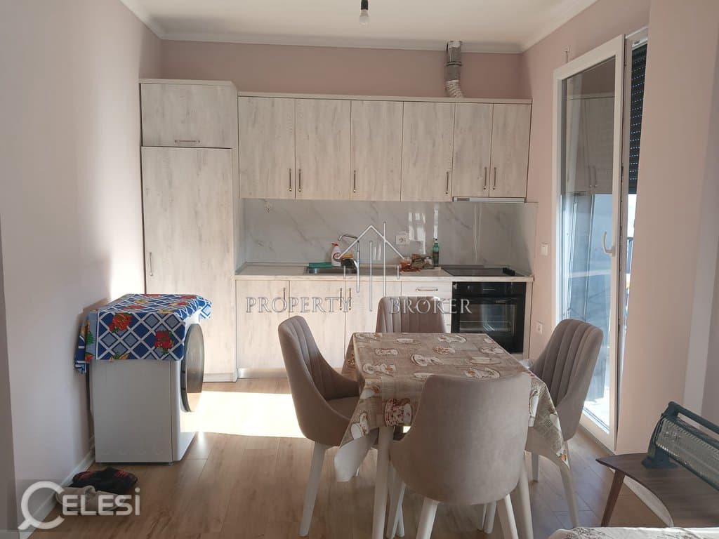 Apartament me qira, Kompleksi Trio Tower — foto 2