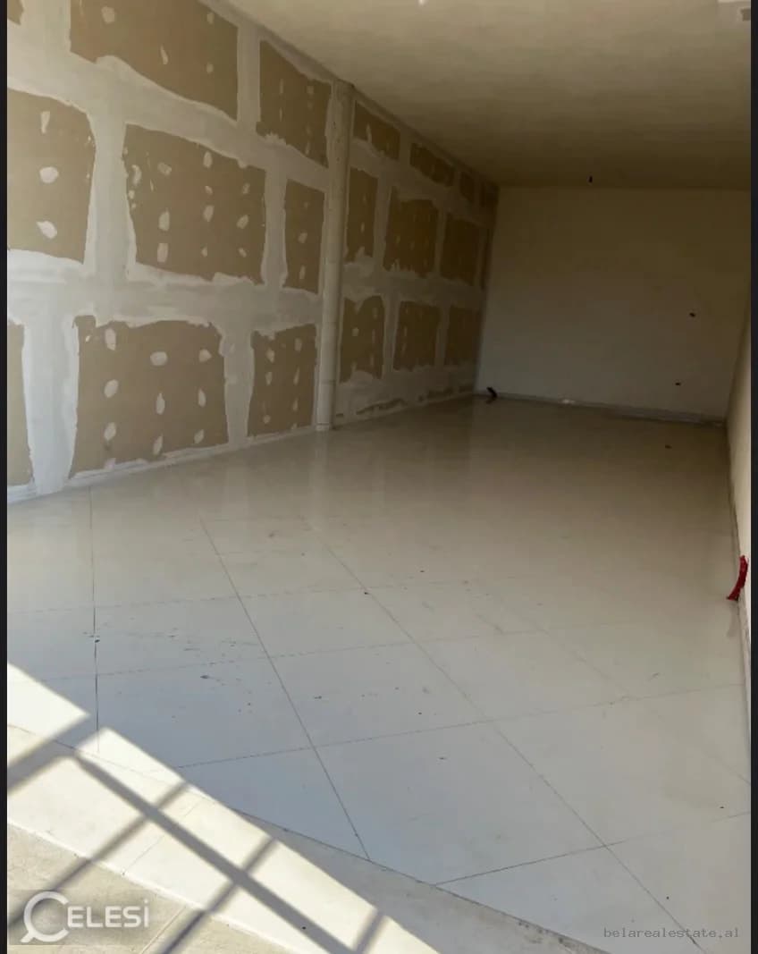 Magazinë me qira, Allias — foto 2