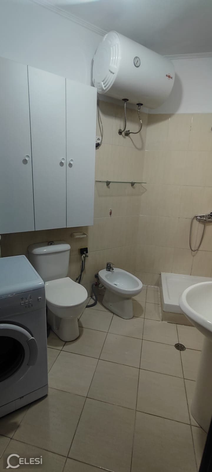 Apartament 2+1 me qira, Rr.Rrapo Hekali, pallati te big market, kati 5, me ashensor. — foto 5